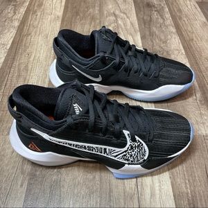 Nike Zoom Freak 2 Kids size 5.5 / Women size 7